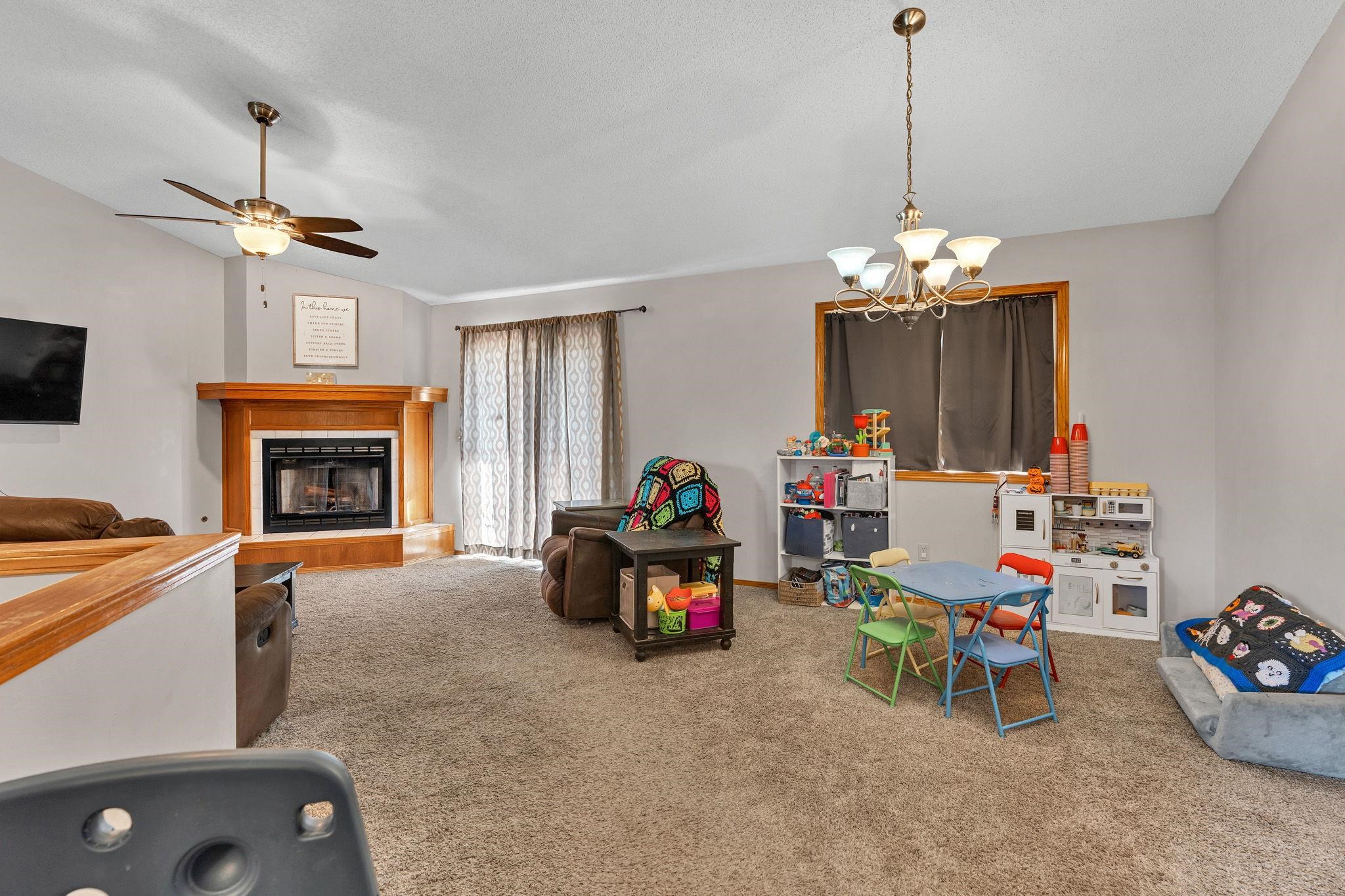 8360 S Lulu Property Photo 7