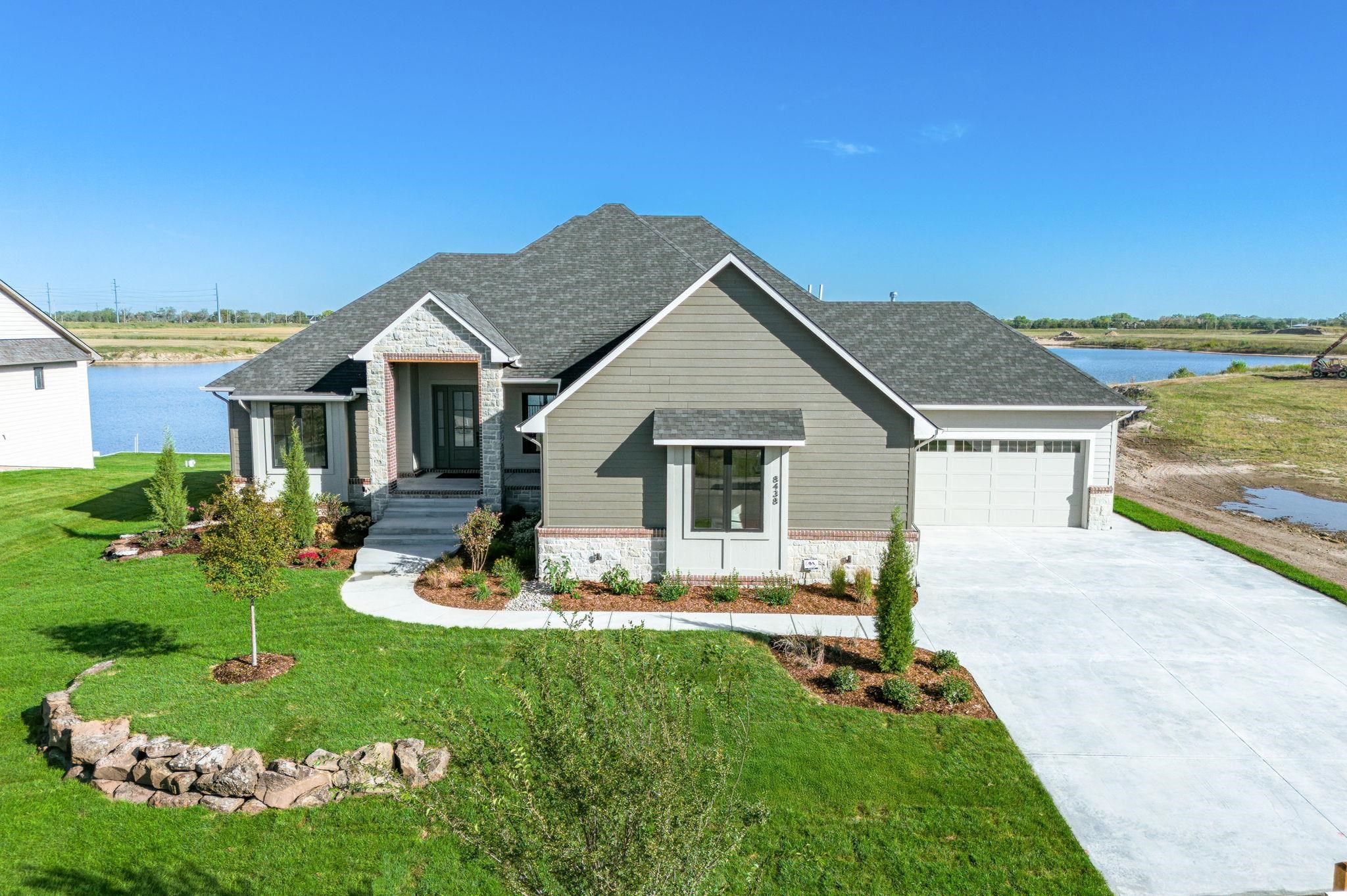 8438 Mossy Stone St Property Photo 2