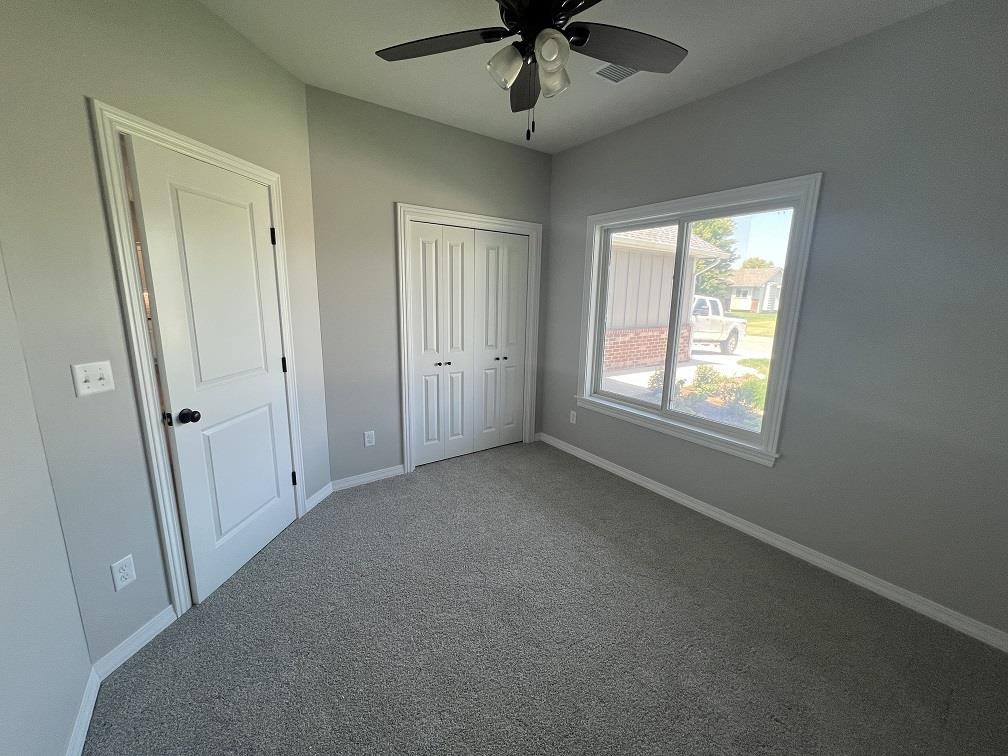 627 E Allison Property Photo 18