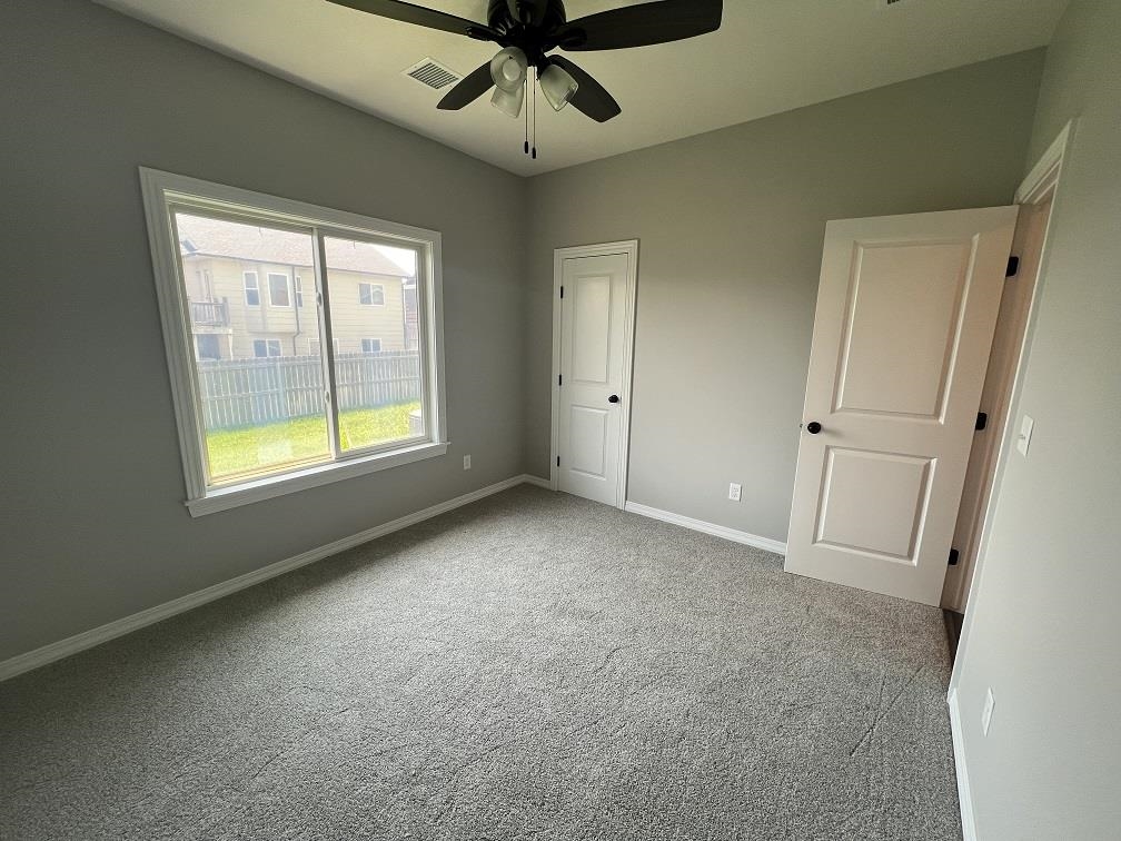 627 E Allison Property Photo 21