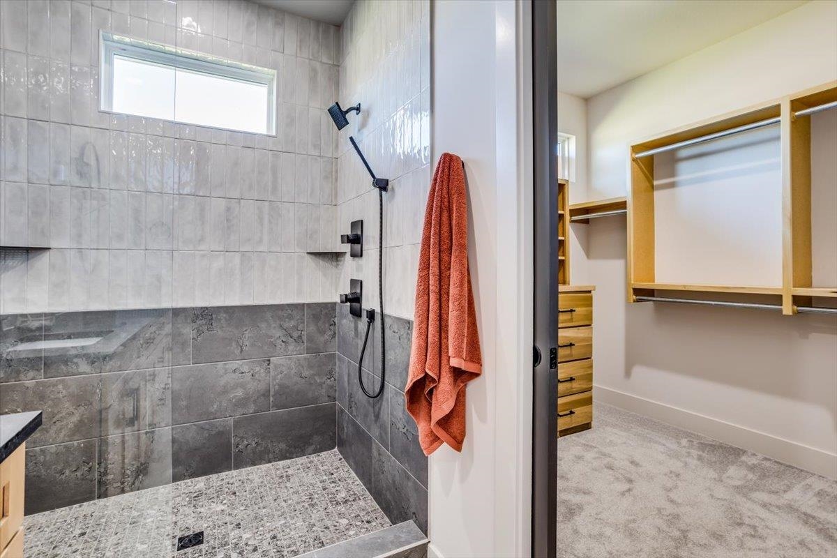 196 S Wellcrest Ct. Property Photo 21