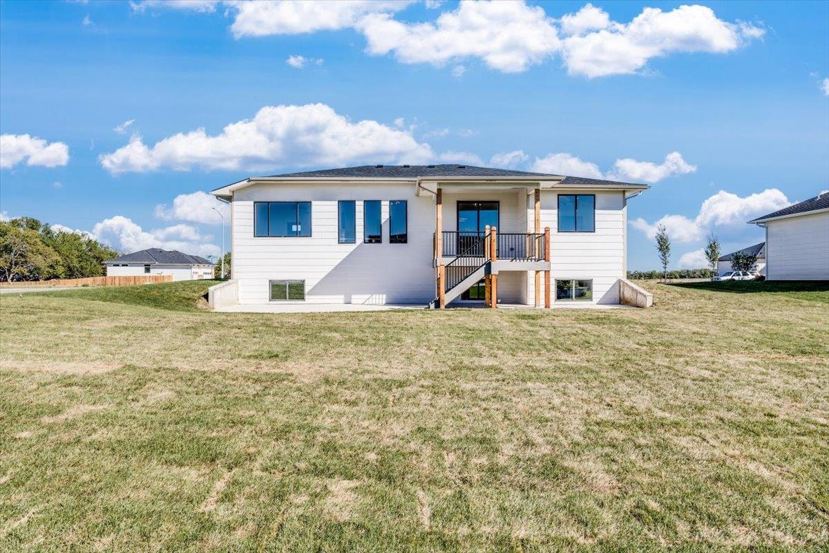 196 S Wellcrest Ct. Property Photo 33