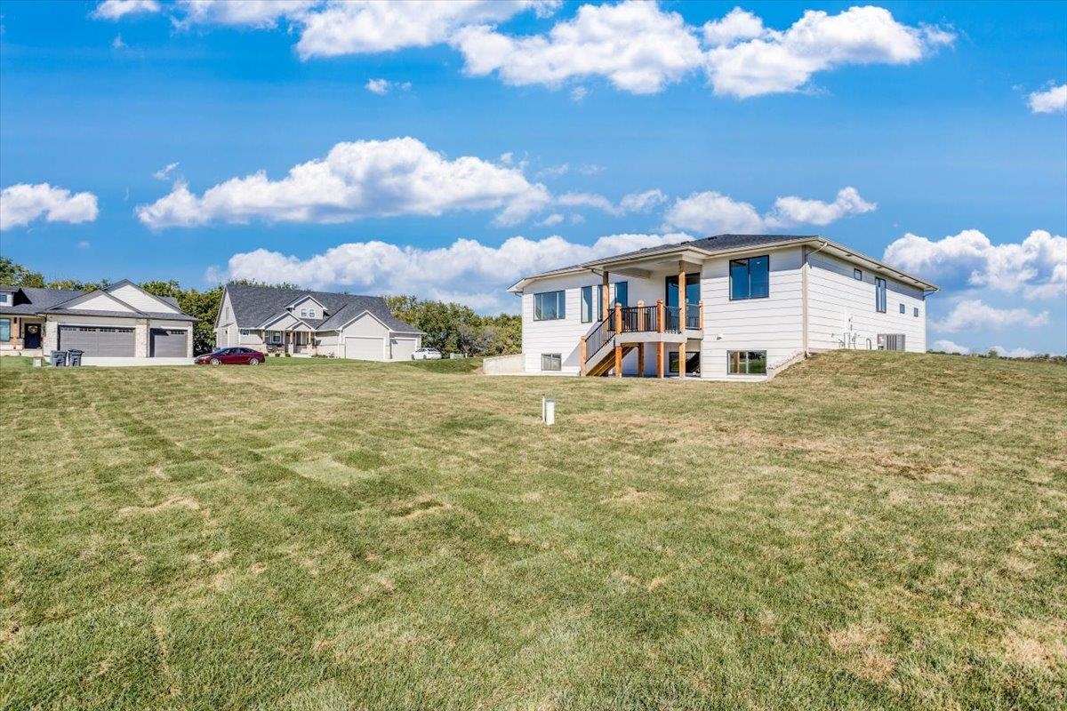 196 S Wellcrest Ct. Property Photo 34