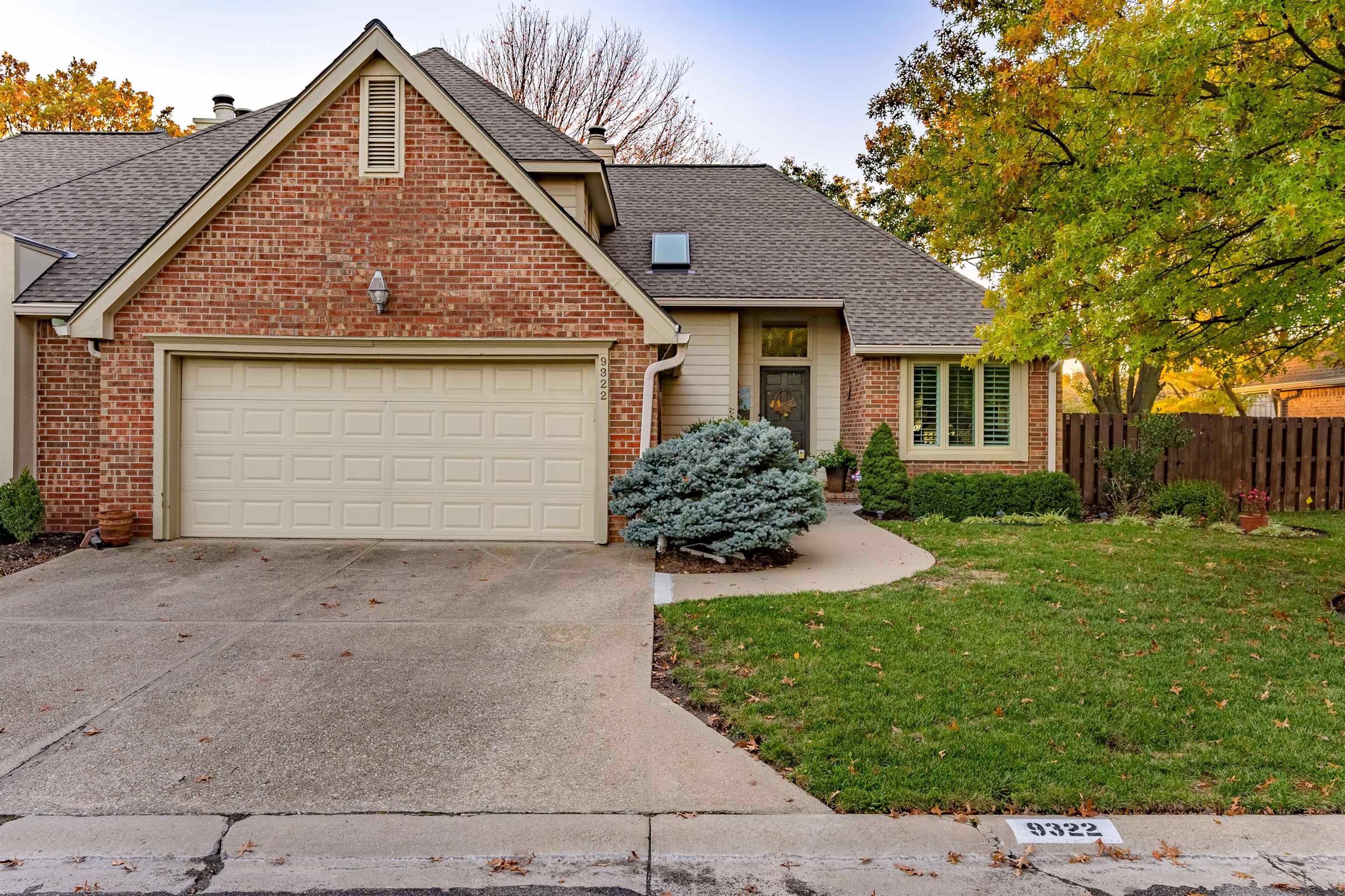 9322 E Bent Tree Cir Property Photo 3