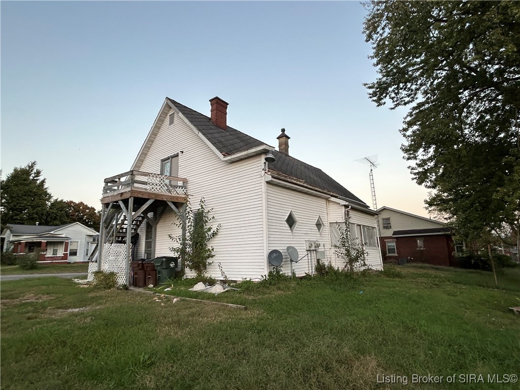 220 W Spring Street Property Photo 4