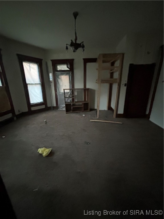220 W Spring Street Property Photo 9