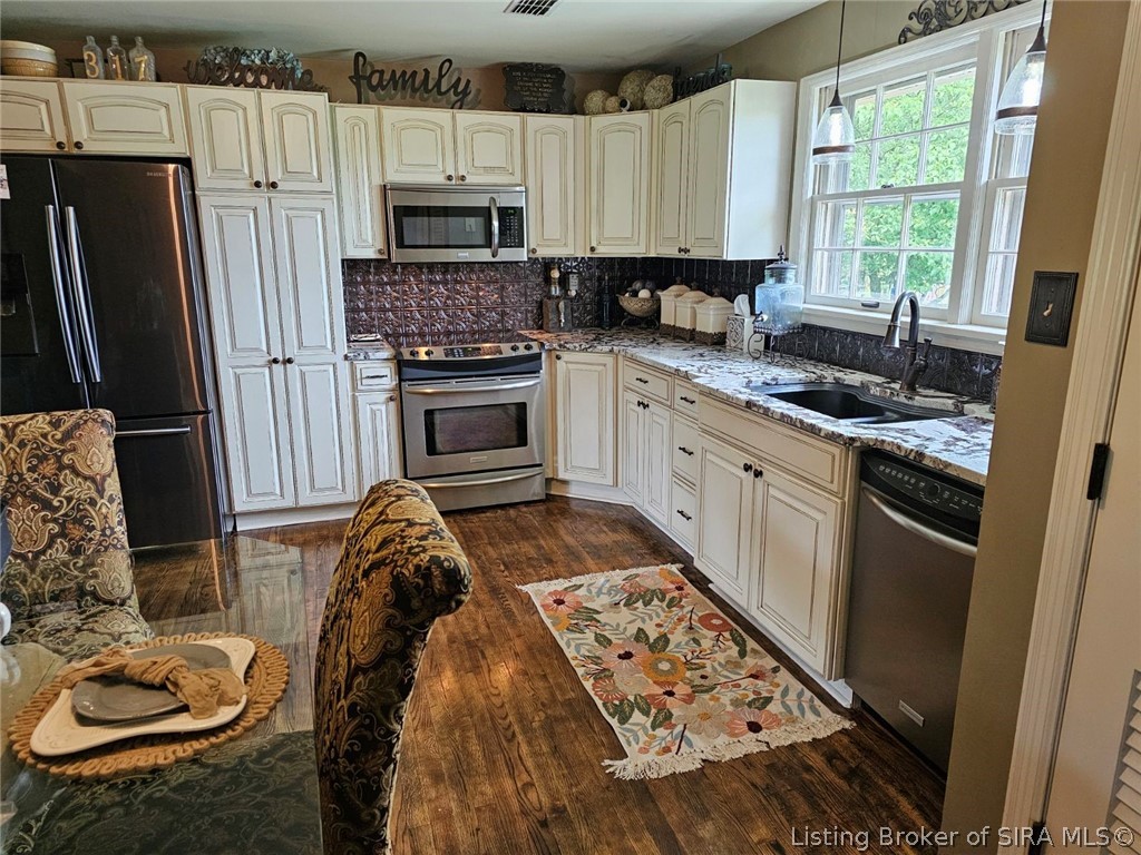 317 Meadow Lane Property Photo 4