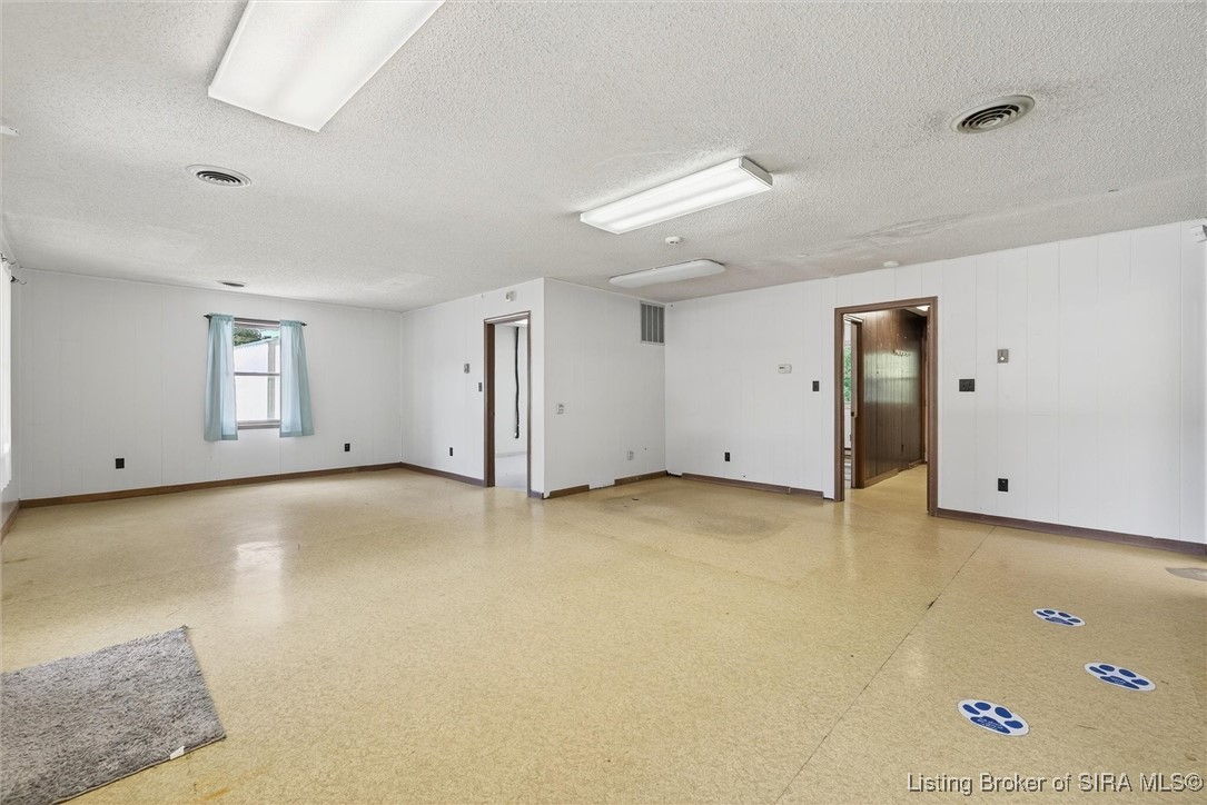 2082 W State Road 54 Property Photo 4