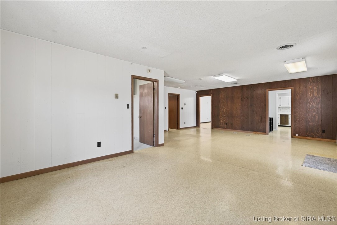 2082 W State Road 54 Property Photo 6