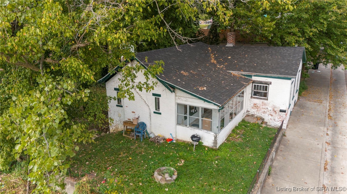 109 Central Avenue Property Photo 6