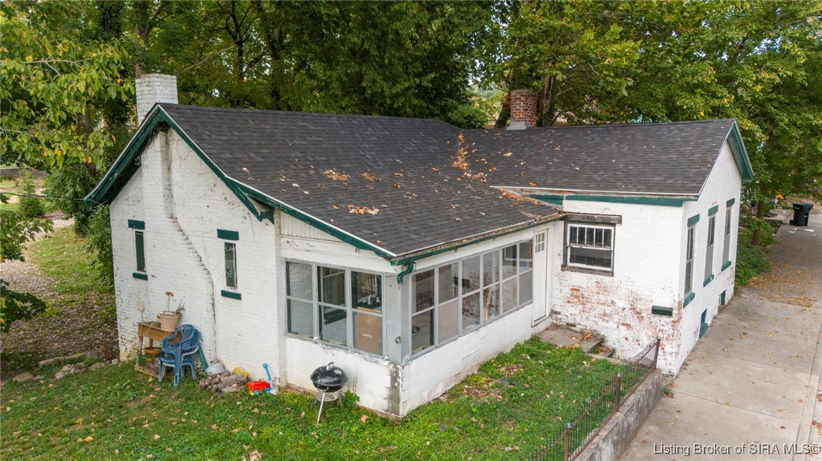 109 Central Avenue Property Photo 7