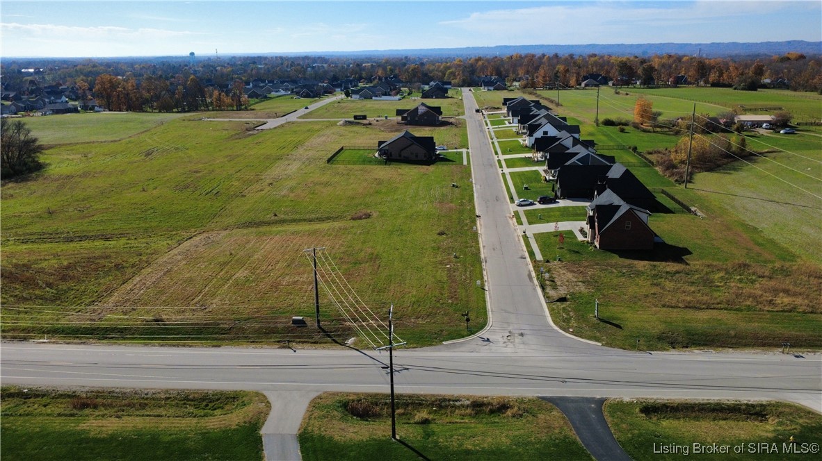 8131 Farming Way Property Photo 2