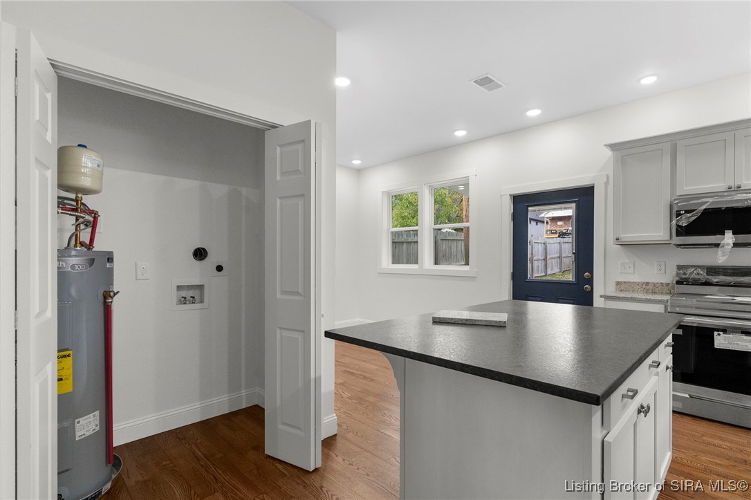 1122 W Second Street Property Photo 11