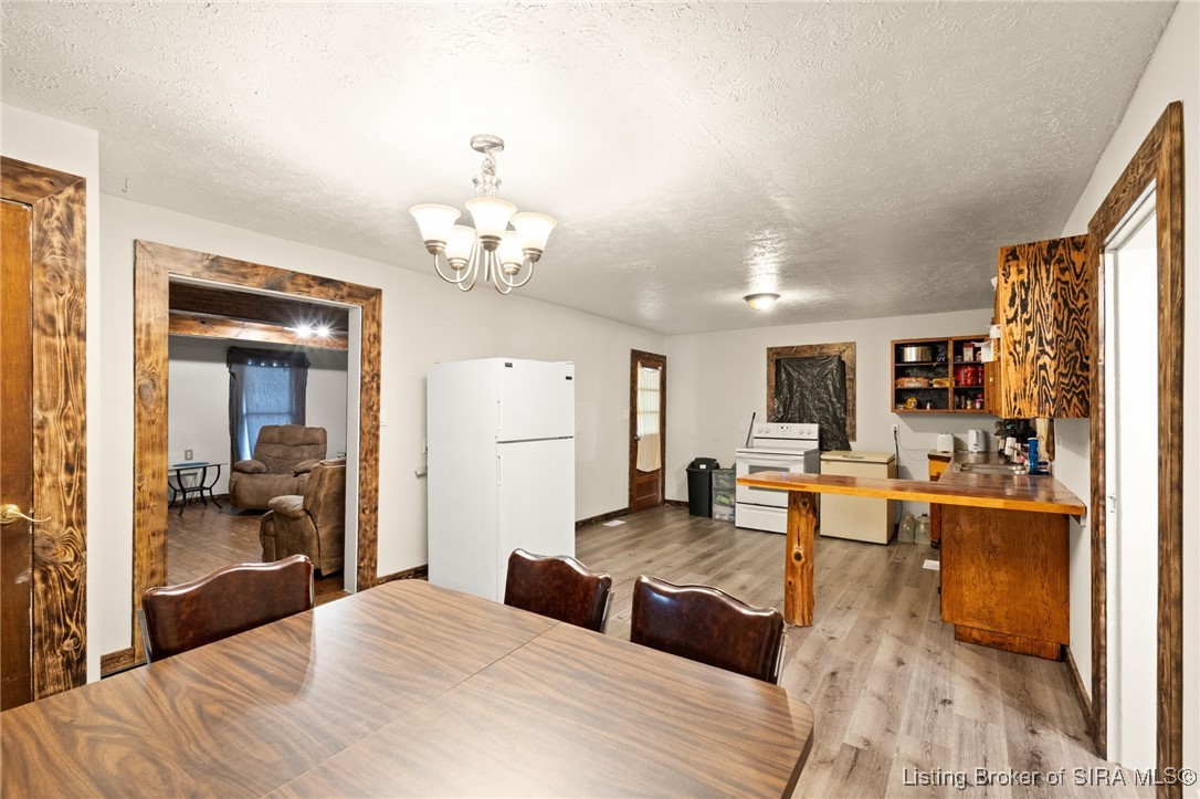 410 S Main St Property Photo 15