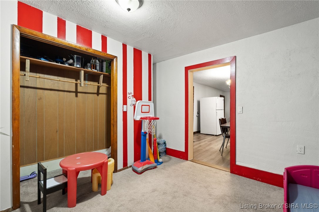 410 S Main St Property Photo 23
