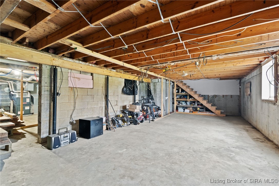 410 S Main St Property Photo 42