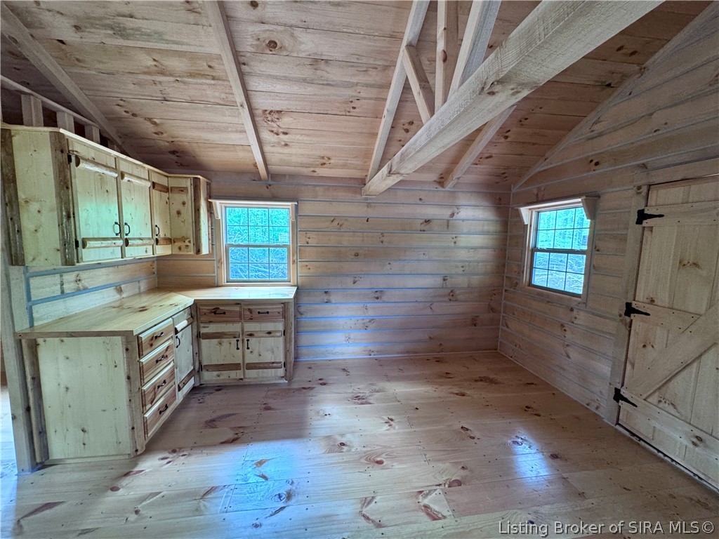 1 In-237 Property Photo 25