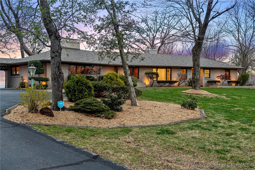 15 N Hill Drive Property Photo 1