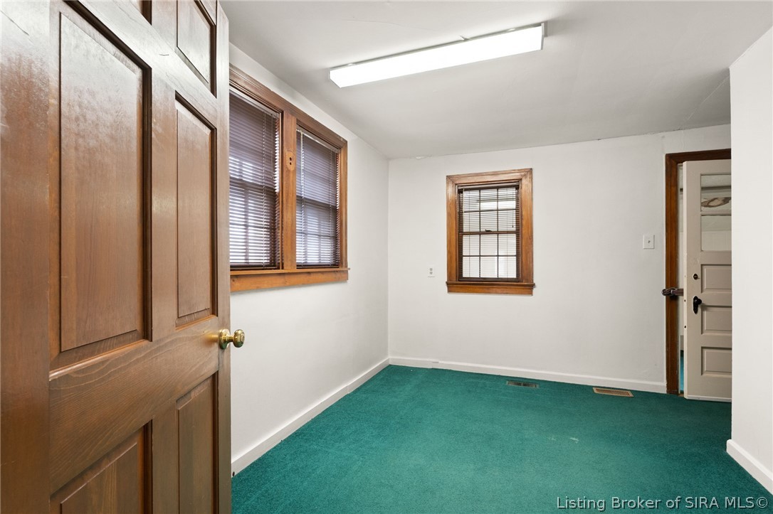 1302 E 10th Street Property Photo 31