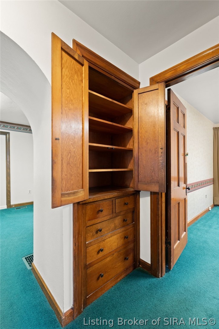 1302 E 10th Street Property Photo 43