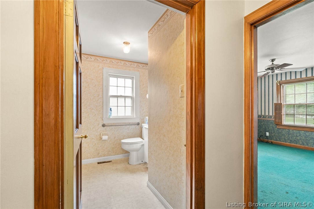 1302 E 10th Street Property Photo 46