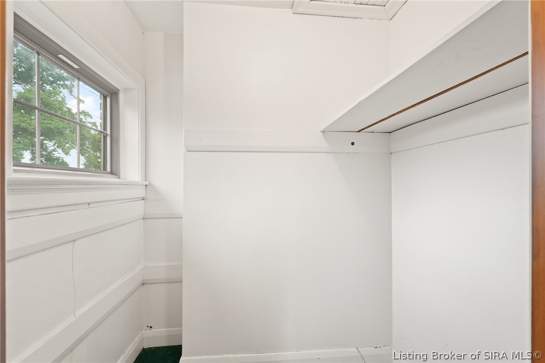 1302 E 10th Street Property Photo 62