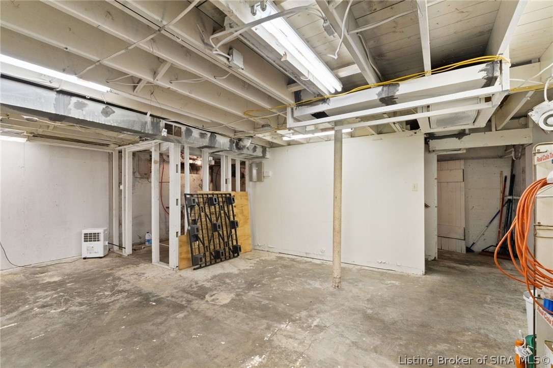 1302 E 10th Street Property Photo 70