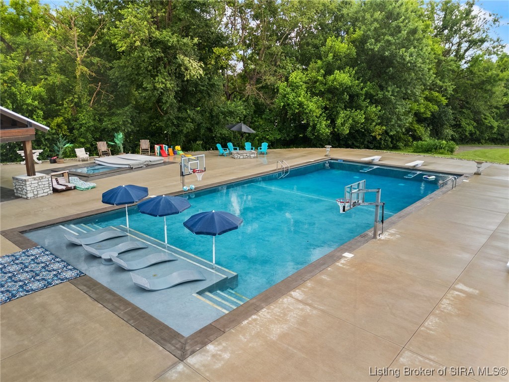 6614 State Road 64 Property Photo 3