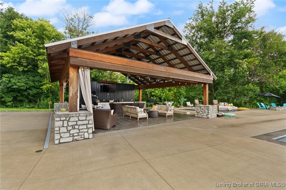 6614 State Road 64 Property Photo 10