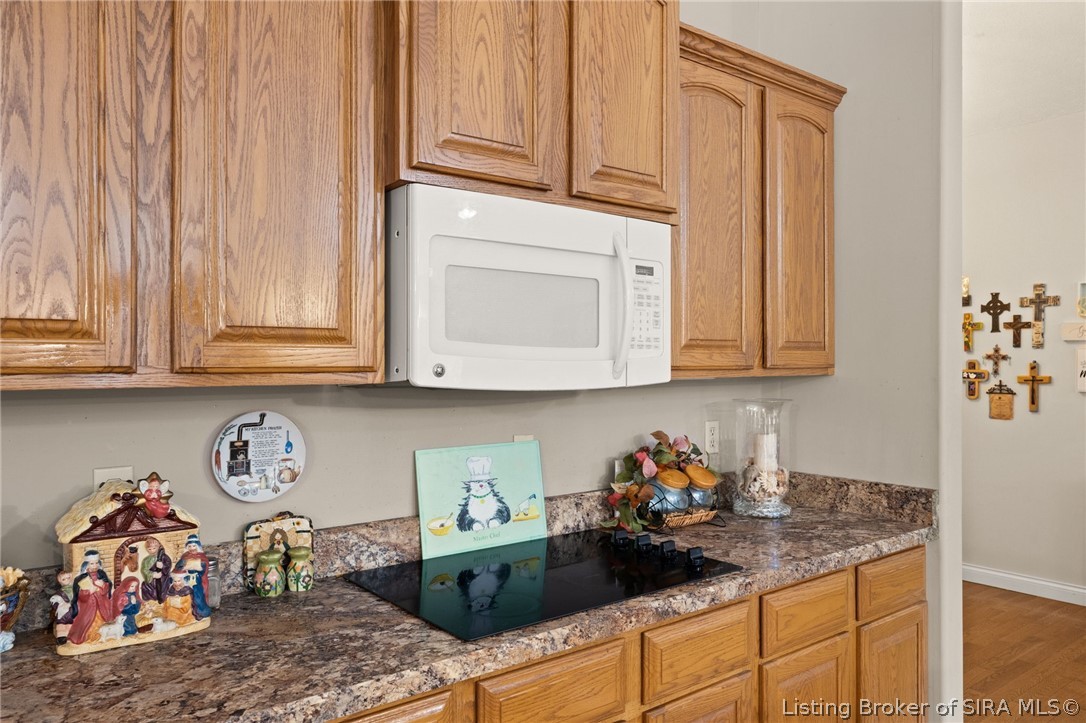 6346 Us 150 Property Photo 38