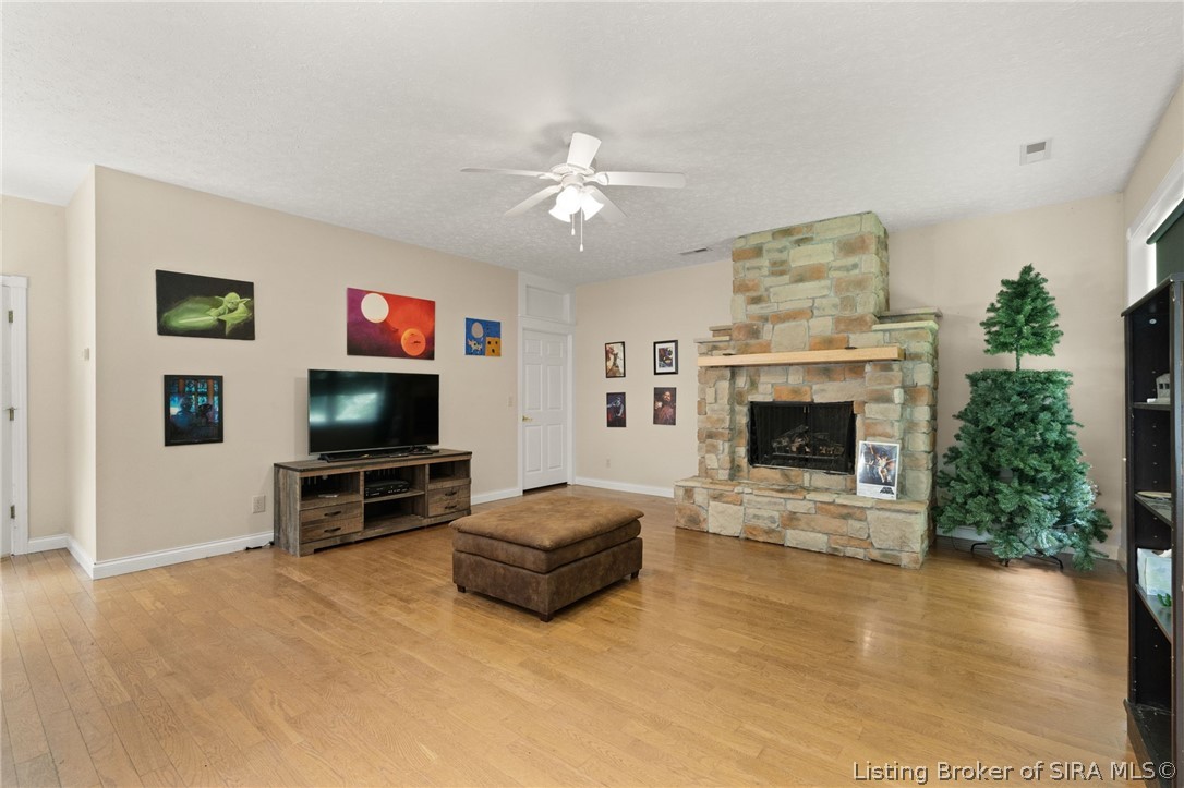 6346 Us 150 Property Photo 45