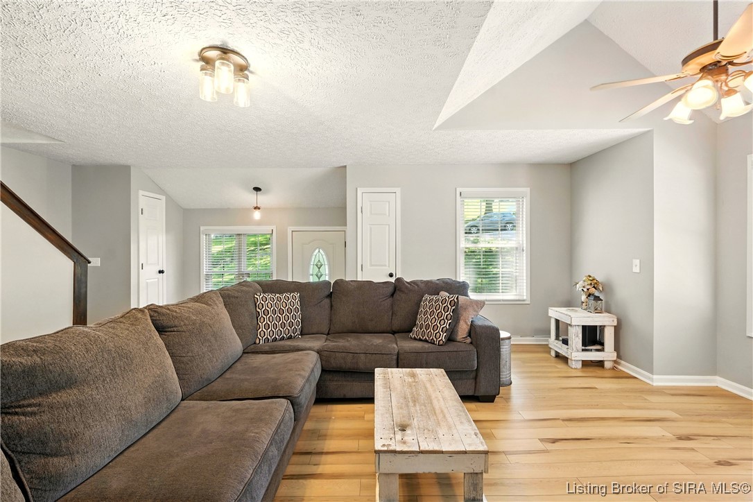 2381 Ridge Crest Drive Ne Property Photo 6