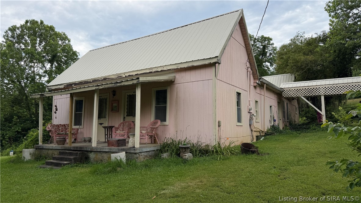 3697 E Bacon Hollow Road Property Photo 1