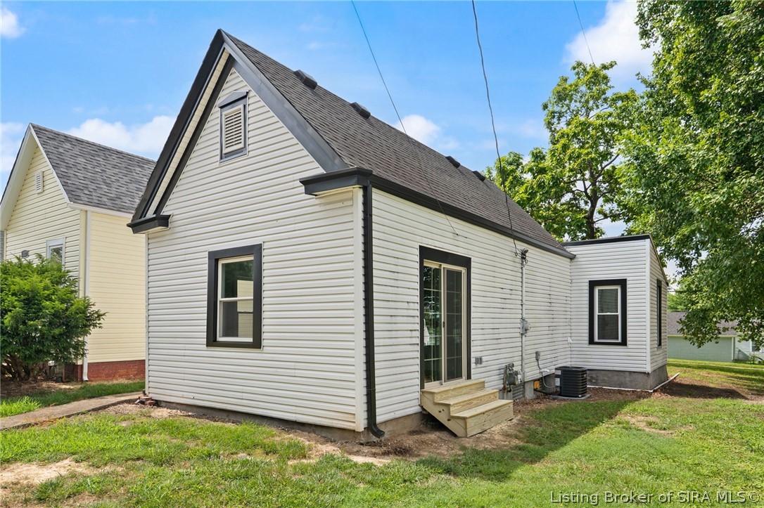 1329 Roosevelt Avenue Property Photo 1