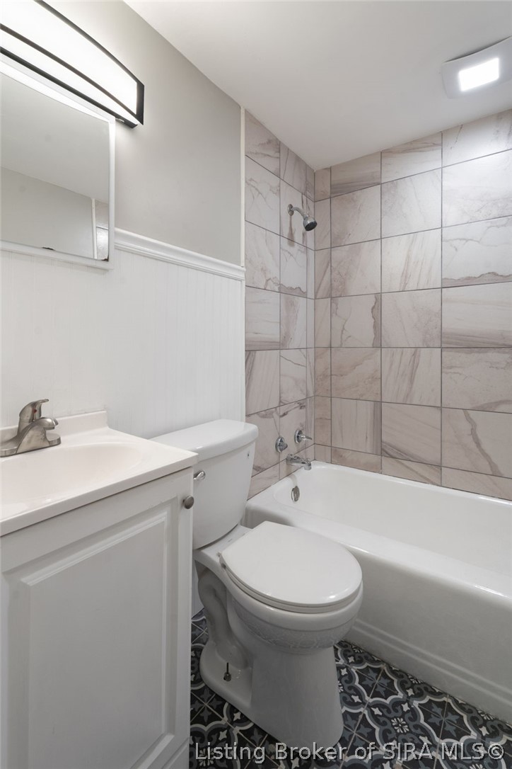 1329 Roosevelt Avenue Property Photo 7