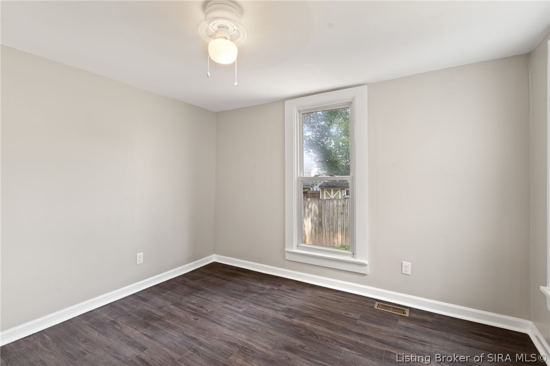 1329 Roosevelt Avenue Property Photo 9