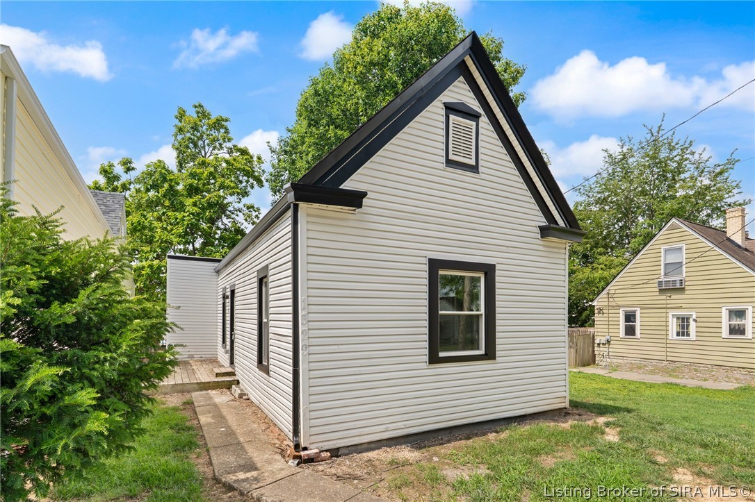 1329 Roosevelt Avenue Property Photo 12