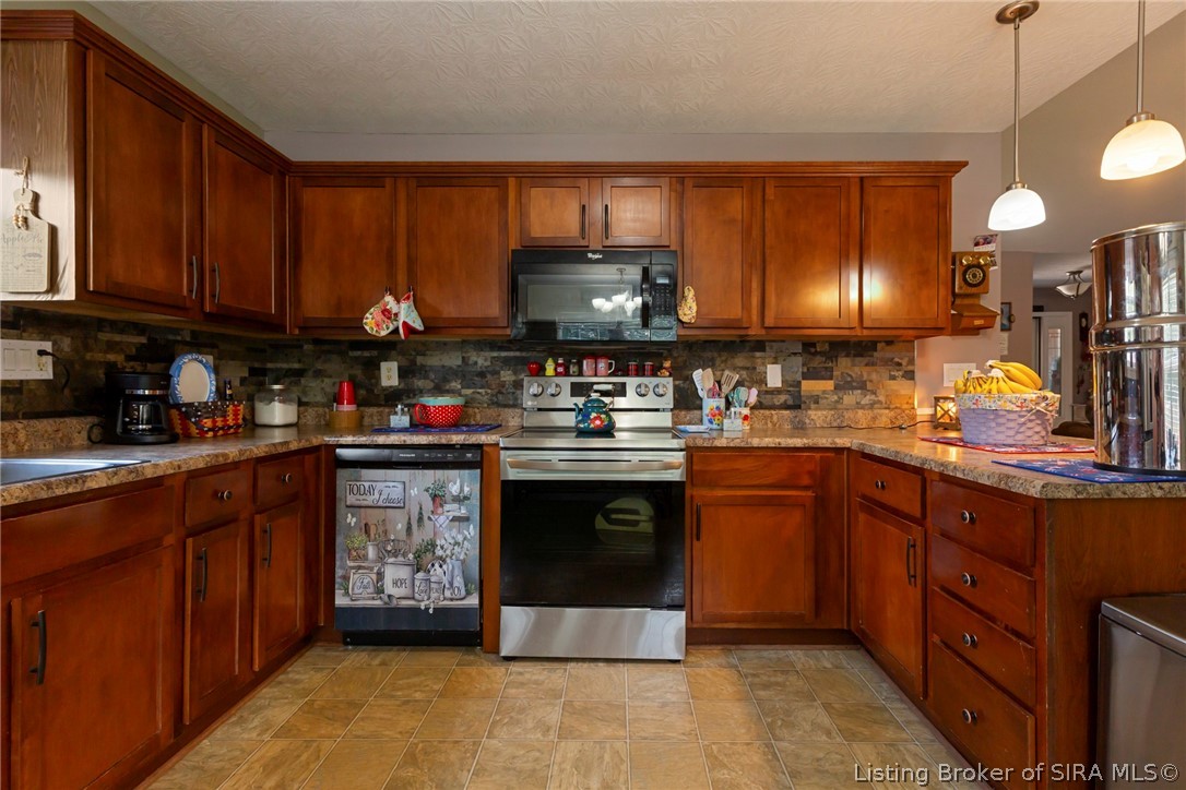 6022 Pine View Court Property Photo 20