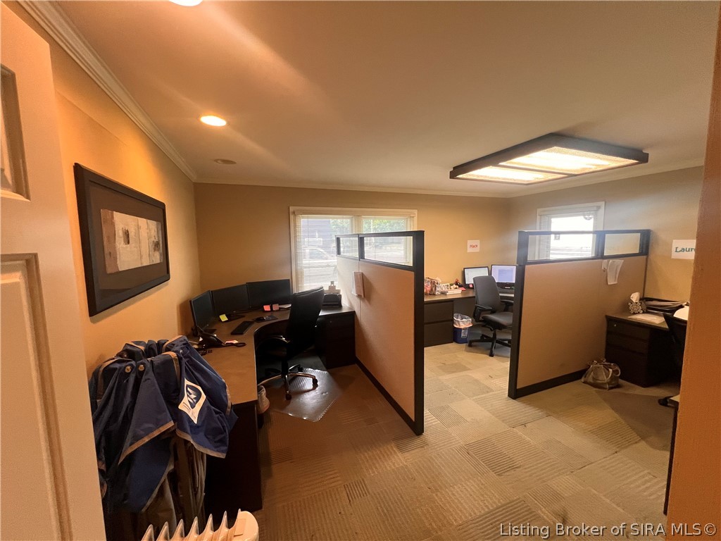 301 E Elm Street Property Photo 42