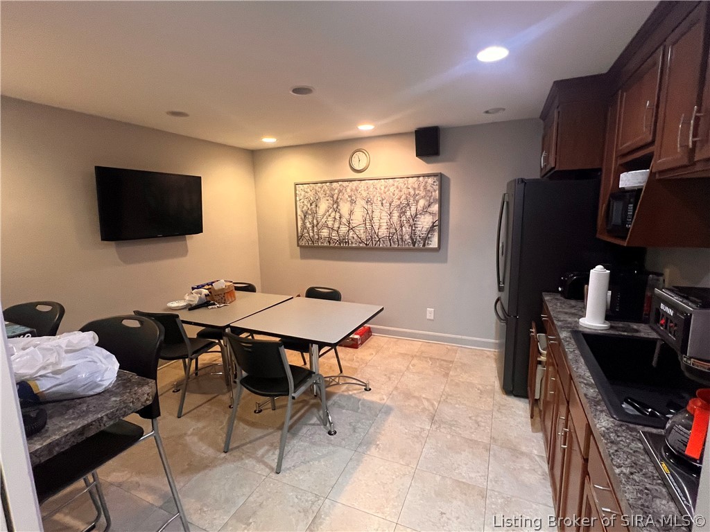 301 E Elm Street Property Photo 47