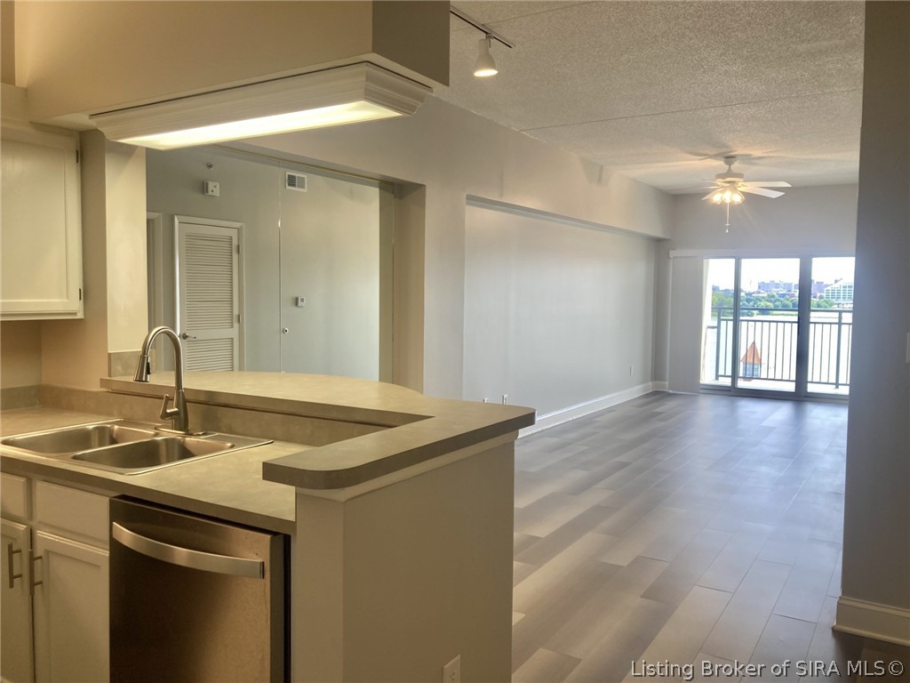1 Riverpointe Plaza 515 Property Photo 3