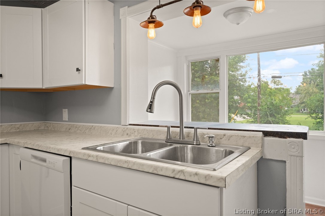 445 Miller Avenue Property Photo 19