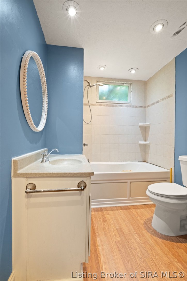 445 Miller Avenue Property Photo 31