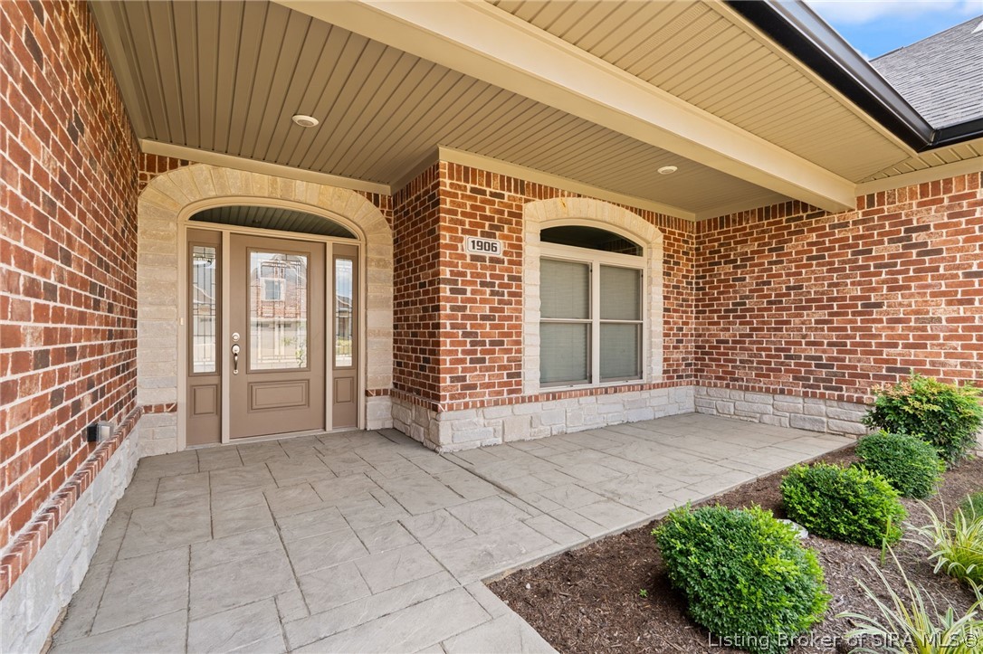 1906 Radiance Way Property Photo 4
