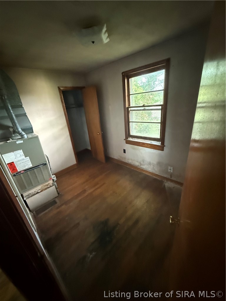 821 W 8th Street Property Photo 9