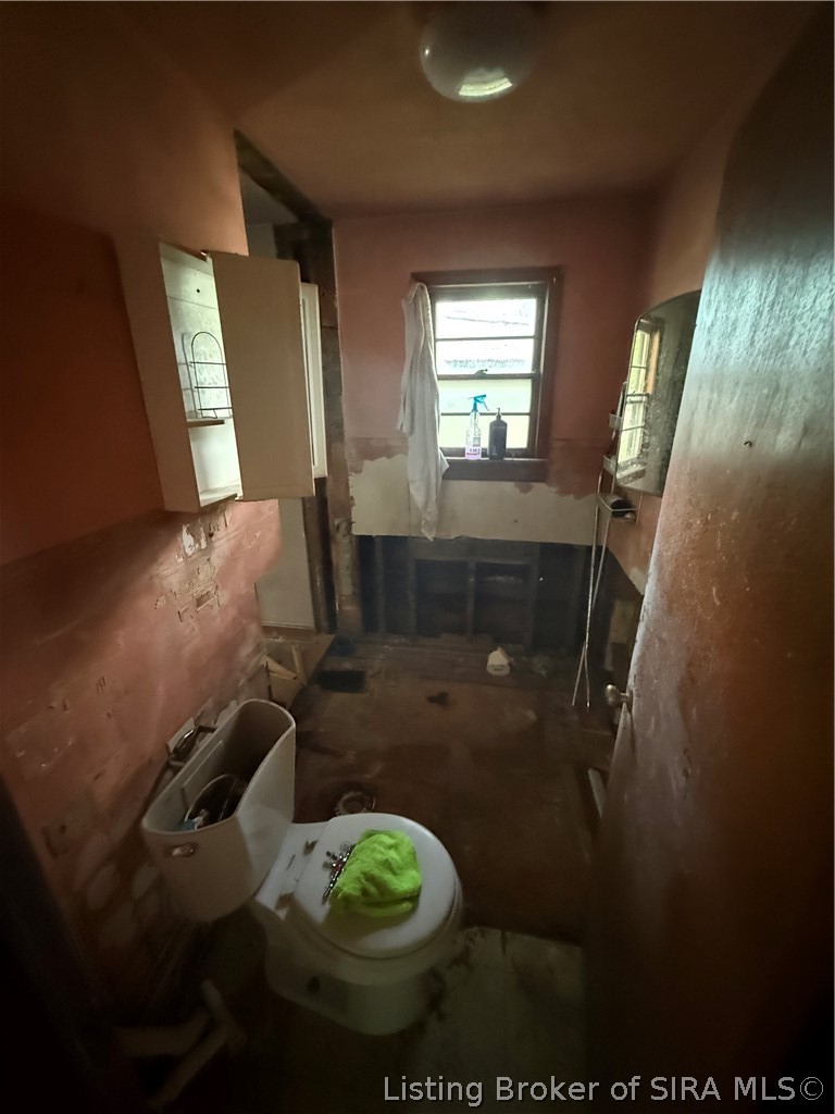 821 W 8th Street Property Photo 11