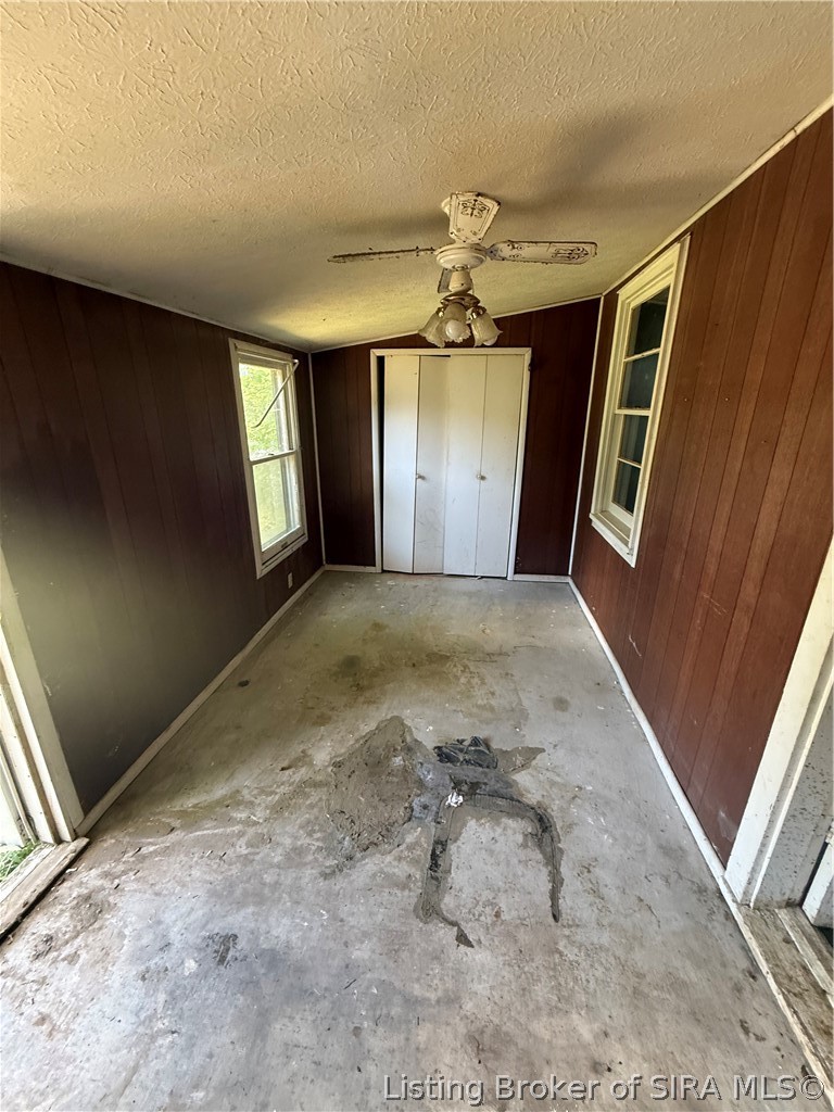 821 W 8th Street Property Photo 12
