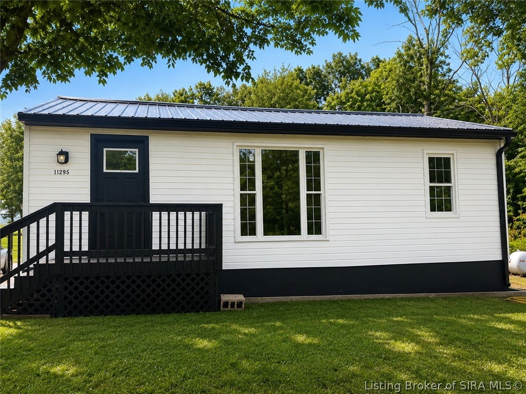 11295 Bradford Road Property Photo 1