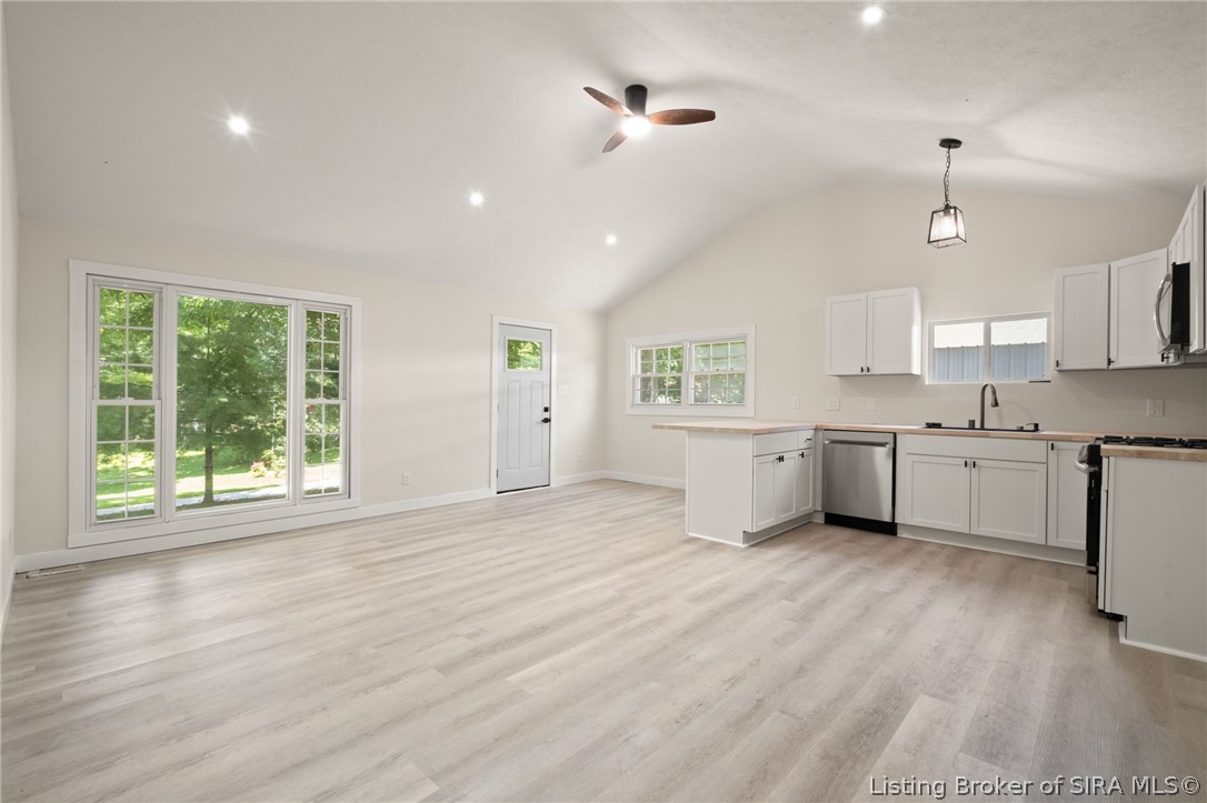 11295 Bradford Road Property Photo 16