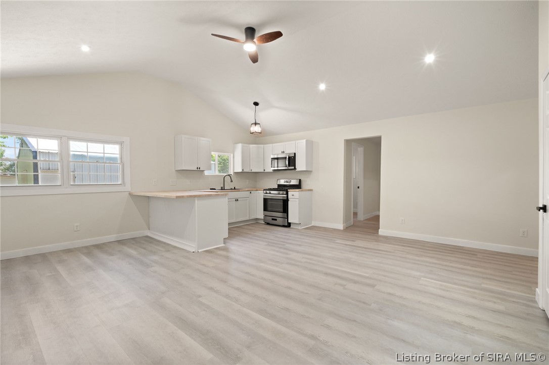11295 Bradford Road Property Photo 17